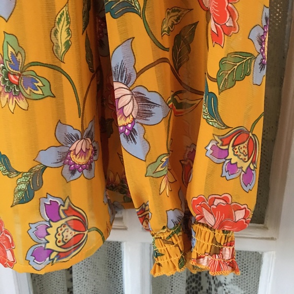 Host Pick! NANETTE LEPORE Peasant Blouse - Size M - Picture 4 of 6